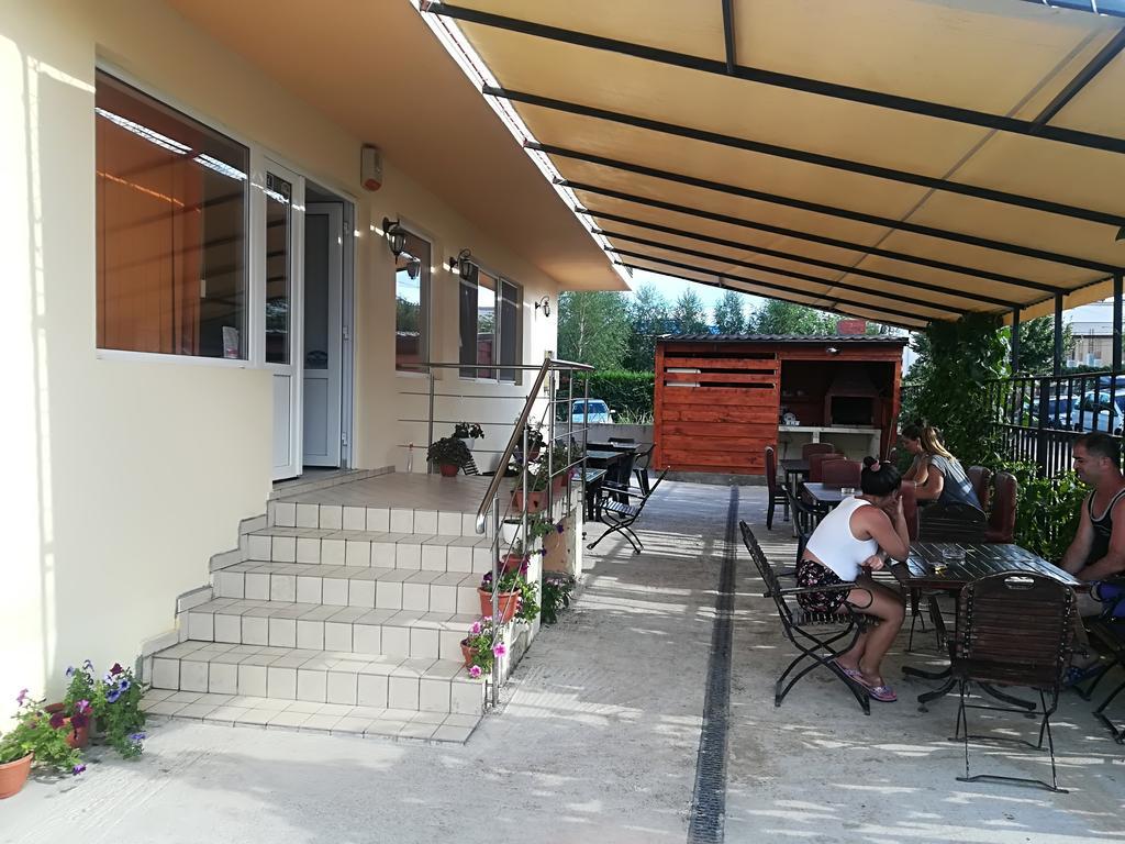 Vila Axel คอสติเนช ภายนอก รูปภาพ
